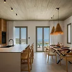 Villa Plastires